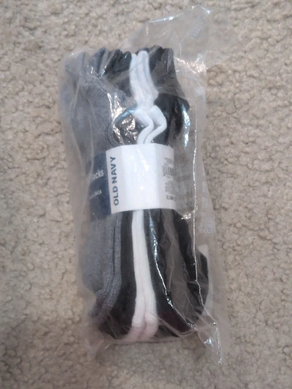 Old Navy Men’s Low-Cut Athletic Socks — Gray, Black & White (4-Pack)